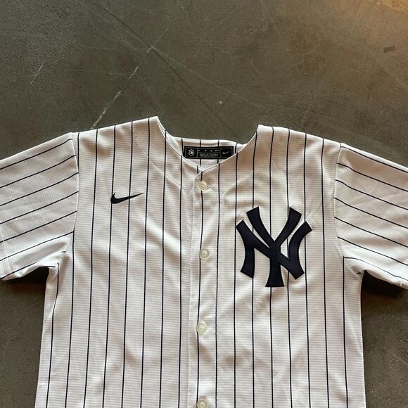 Yankee's Luke Voit white button up jersey youth's medium - Picture 2 of 4